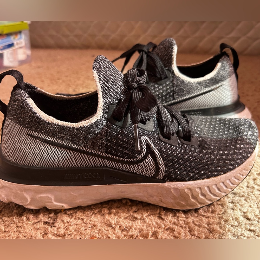 Women’s React Infinity Flyknit Running Shoes